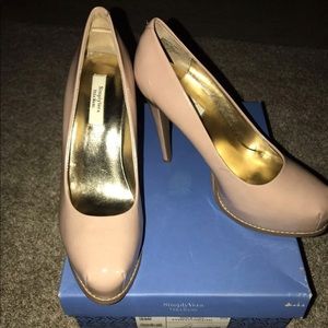 Simply Vera Wang platform heels